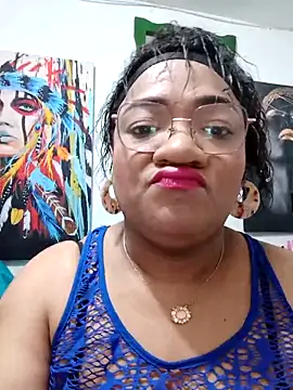 honey-suckle online show from February 18, 7:13 pm