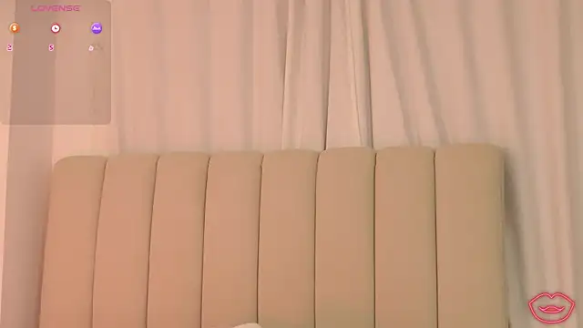 JulietRiverr online show from March 25, 3:45 am