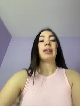 I amSis online show from February 12, 11:50 pm