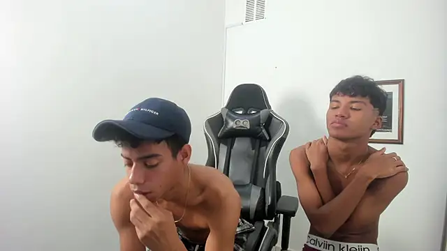 alexx cum18 online show from July 14, 5:28 pm