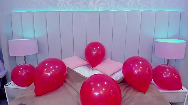 Raven1fox online show from April 10, 6:30 am