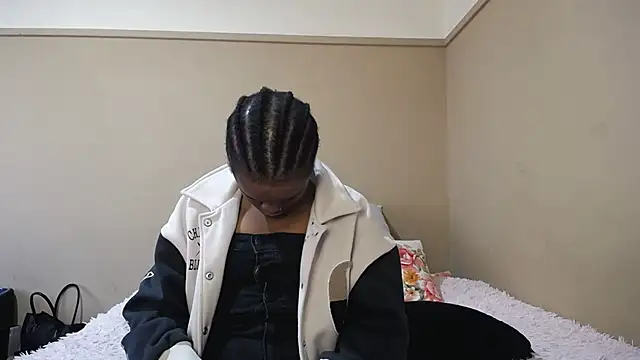 KinkyPxx online show from March 8, 9:02 am