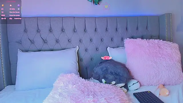 angelina honey  online show from April 10, 6:30 am