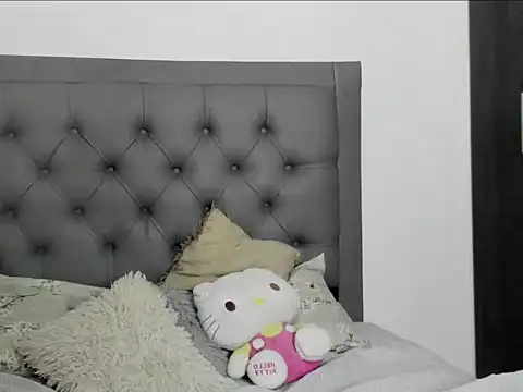 ImEmily   online show from July 18, 5:22 am
