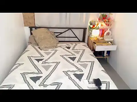 AndreaXceline online show from March 9, 4:15 am