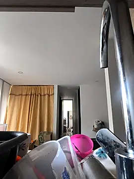 violet-grey online show from March 31, 2:39 pm