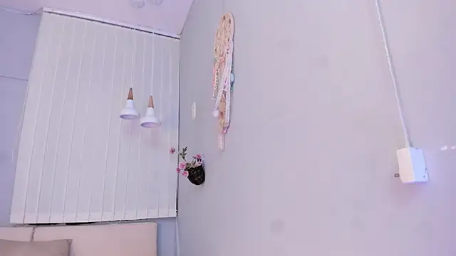 Amber Novoa online show from March 2, 12:23 pm