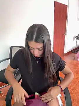 Luna rousse26 online show from February 23, 1:10 pm