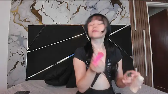 Couple In Heat online show from March 30, 7:46 pm