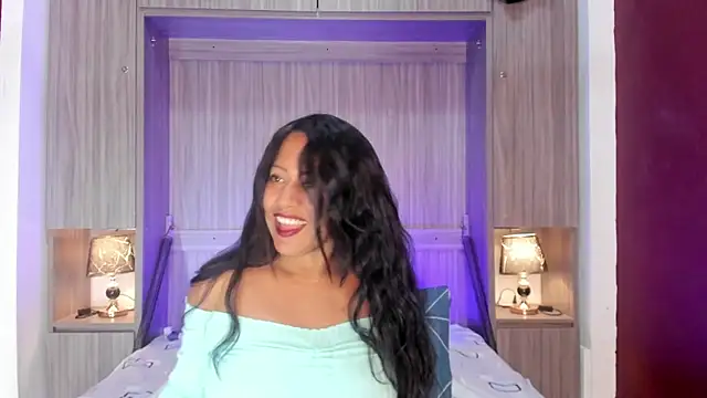 AllieBennet online show from March 31, 7:47 pm