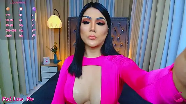 Laureen Hilton online show from March 23, 11:49 am