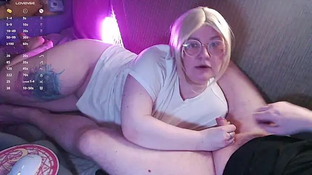 alisonsxxx online show from March 30, 5:56 pm