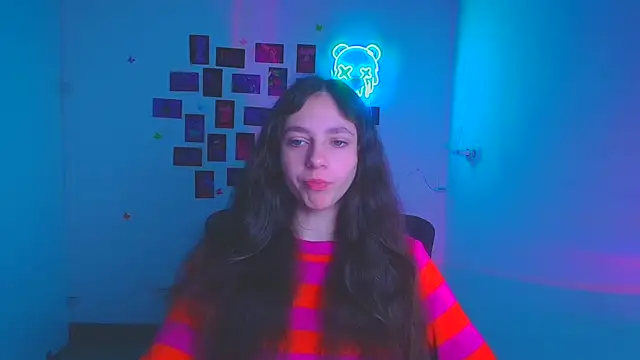 KissMeJulia online show from March 21, 6:29 am