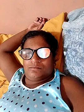 indianstrawberrylips4u online show from March 25, 5:16 pm