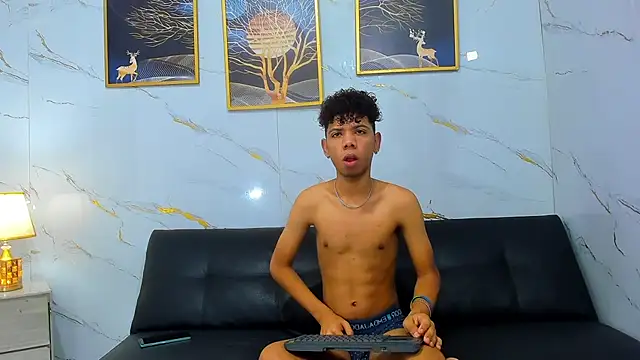 Spicy guys online show from May 7, 2:10 pm