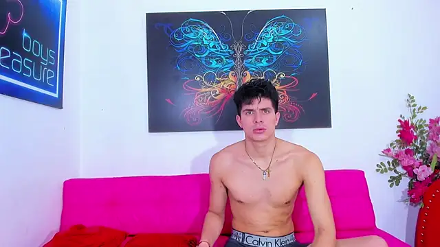 Spicy guys online show from May 5, 1:58 pm