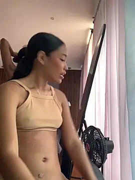 kali rousse online show from March 18, 12:32 pm