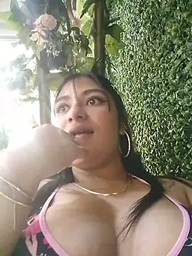 KaileeRoss online show from March 2, 7:20 pm