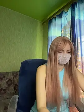 SophieBlackwood online show from April 10, 8:42 am