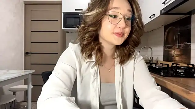 AinaSmith online show from February 26, 10:58 am