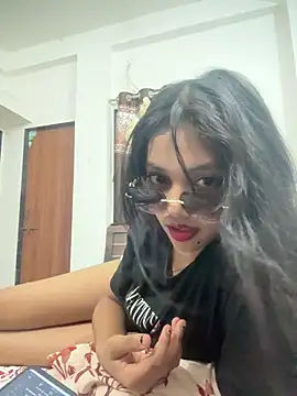 sizzler hotz online show from June 12, 5:10 pm