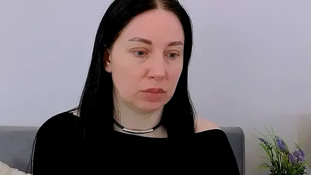 MiaFair online show from March 28, 4:28 pm