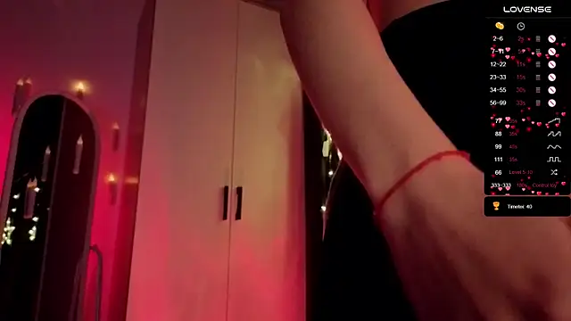 Nestyzz online show from April 1, 8:28 pm