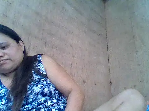 sweetlyn31 online show from April 9, 6:19 am