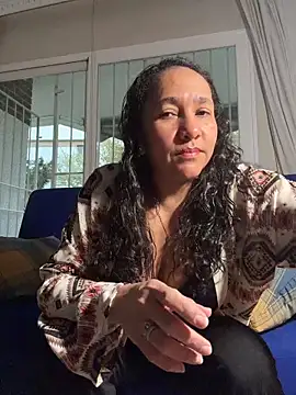 CrystalIvy online show from April 17, 6:43 pm