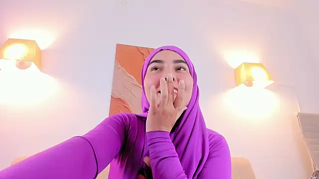 Malika Noor online show from April 15, 7:58 pm