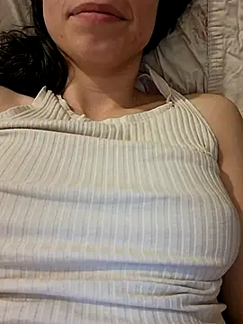 Bunny048 online show from June 13, 3:37 am
