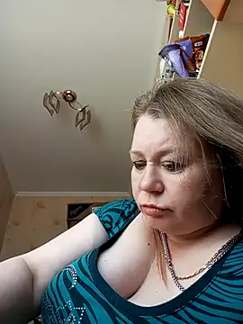 KiraStanton online show from March 12, 12:30 pm