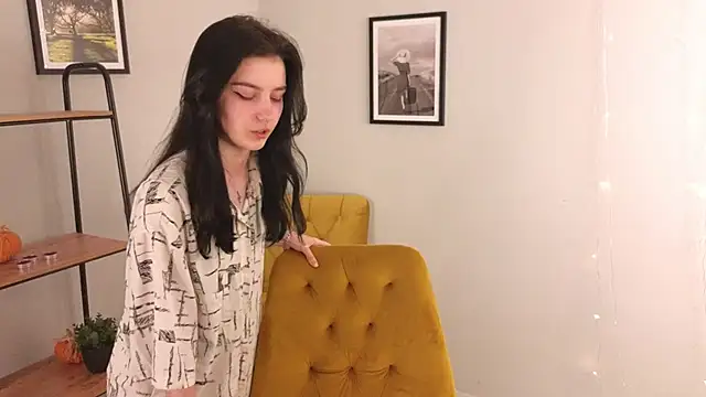 Lilian Merf online show from March 28, 10:59 am