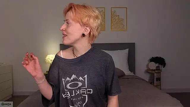  Freirene online show from March 8, 2:43 pm