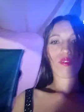 sandy 11  online show from March 19, 3:33 am