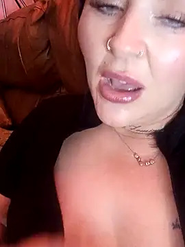 Kandi-kiss online show from April 1, 9:12 pm