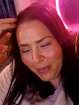 Kandi-kiss online show from April 12, 8:55 pm