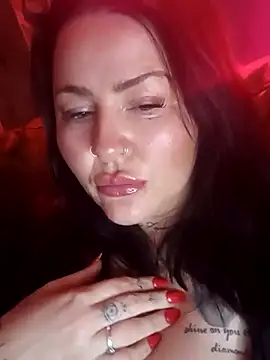 Kandi-kiss online show from April 3, 9:35 pm