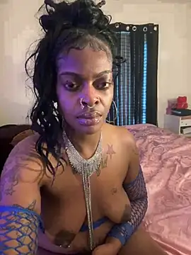 wavywavy12 online show from April 23, 1:24 am