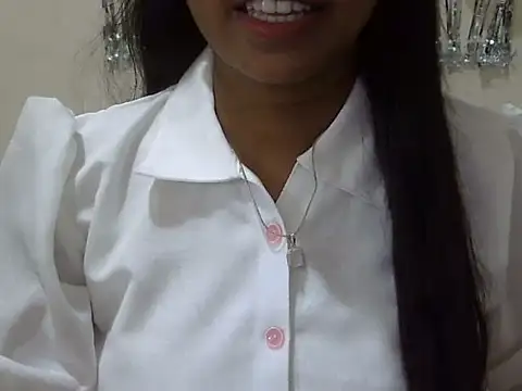 cute momo love online show from July 14, 5:34 am