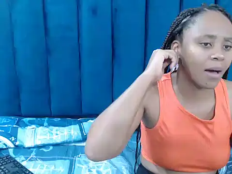 CreamyTea online show from March 18, 8:58 pm