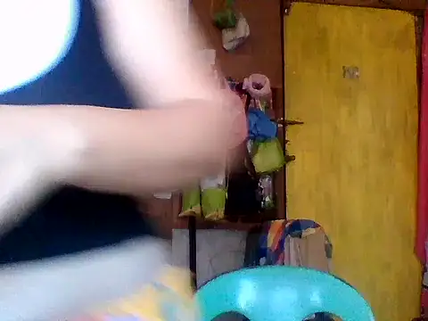 sweet lhyn online show from June 16, 4:35 am