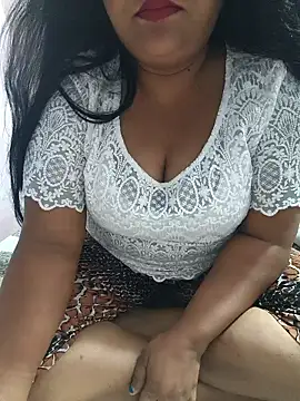 Moonae online show from April 10, 1:50 pm