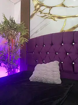 aurora ec online show from March 2, 12:45 pm