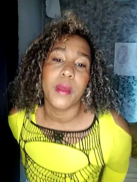 medusafox  online show from April 8, 3:52 am