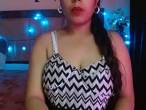 Popo Girl online show from March 21, 4:45 pm