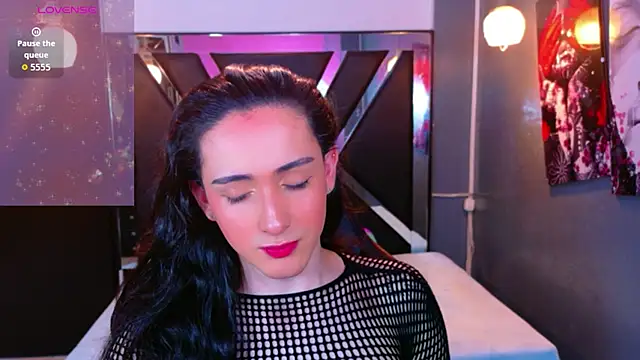 Ivony Giselle online show from March 23, 1:50 pm