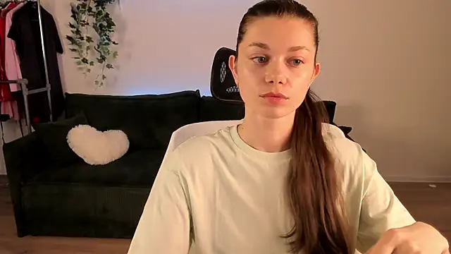  Eva Vibe  online show from March 29, 11:42 am