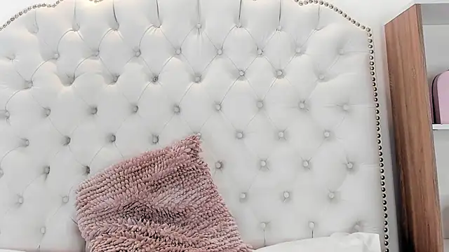 Sara funy online show from March 12, 12:52 pm