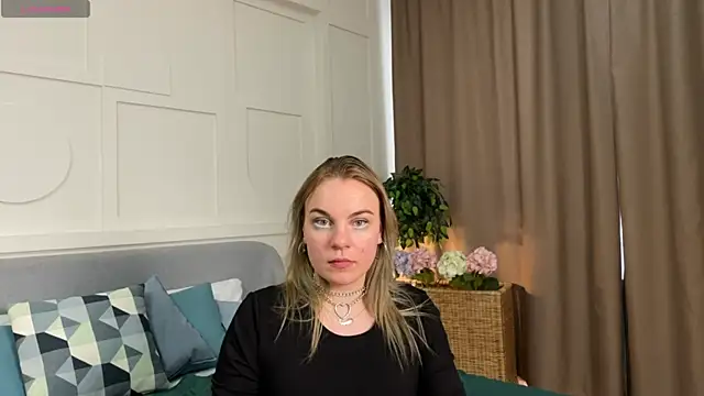 Glow Margo online show from March 2, 7:26 am